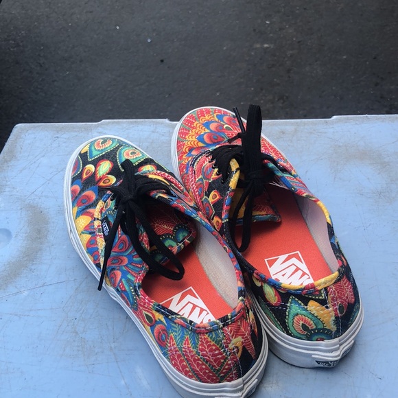 Van’s Rare Classic Lace Up Skate Shoes Mandala Peacock Feather Design Sneakers - Picture 6 of 16